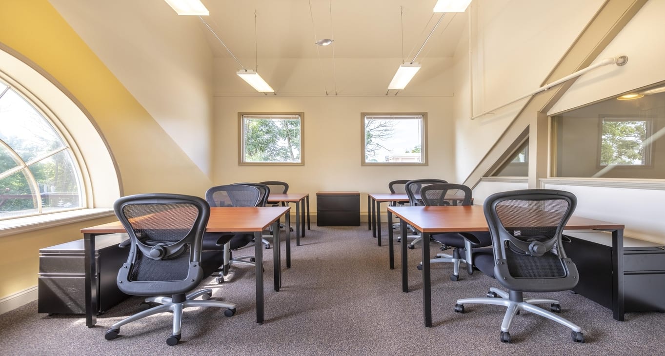 Rent office Big Office Spaces for Let in Kality — photo 1