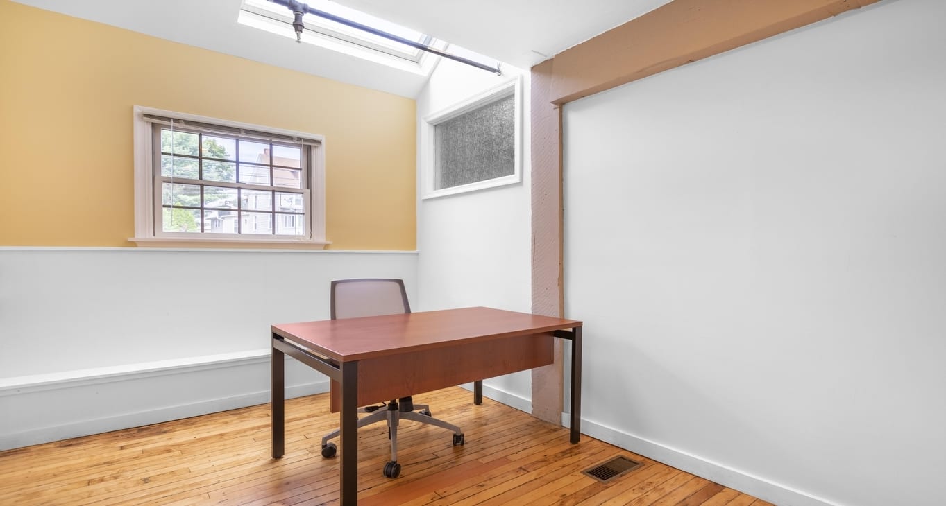 Rent office Big Office Spaces for Let in Kality — photo 7