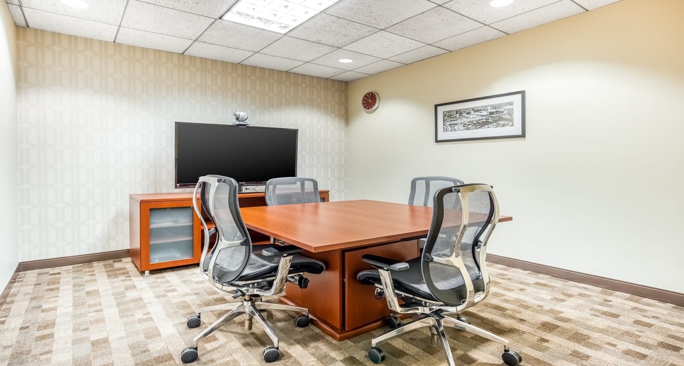 Rent office Office Space in a Modern New Building — photo 6